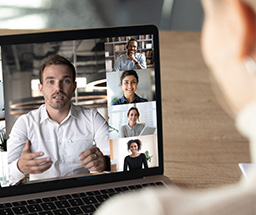 Block_256x215_leading-remote-team